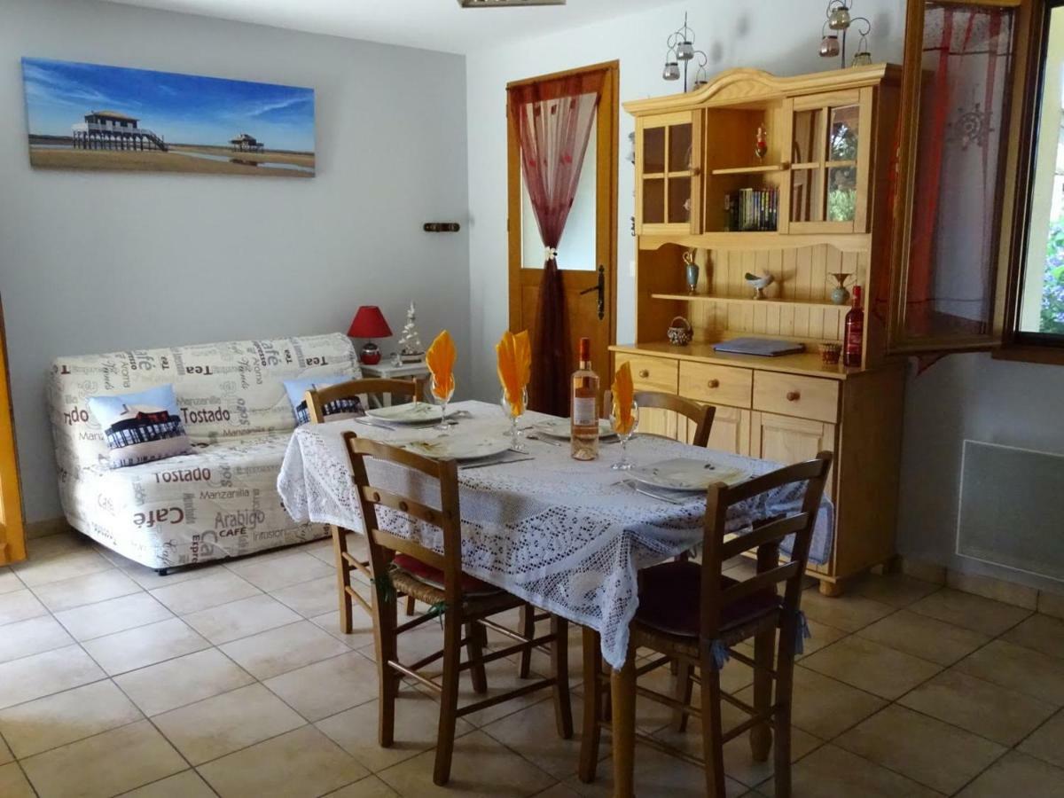 Gite Les Garbails Le Barp Extérieur photo